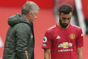 Bruno Fernandes bác tin có bất đồng với HLV Ole Gunnar Solskjaer. Ảnh: Getty Images