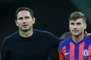 HLV Frank Lampard và tân binh Timo Werner đã gây ấn tượng tốt trước ông chủ. Ảnh: Getty Images