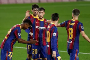 Cầu thủ Barca một lần nữa chung tay giúp CLB vượt qua khó khăn tài chính. Ảnh: Getty Images