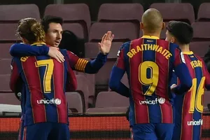 Lionel Messi đã cứu Barcelona khỏi một kết quả đáng xấu hổ khác. Ảnh: Getty Images 