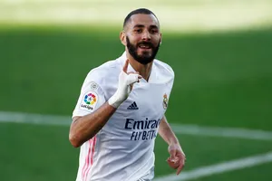 Karim Benzema tiếp tục nổ súng để mang về chiến thắng cho Real. Ảnh: Getty Images 