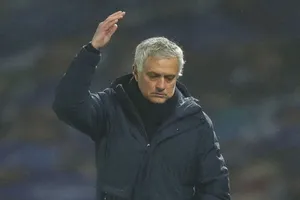HLV Jose Mourinho bất lực ngăn đà sa sút của Tottenham. Ảnh: Getty Images