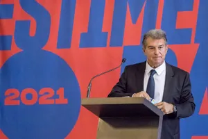 Joan Laporta chính thức nhậm chức Chủ tịch mới của Barcelona. Ảnh: Getty Images 