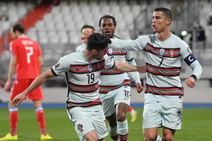 Cristiano Ronaldo ghi bàn thứ 103 cho tuyển Bồ Đào Nha.