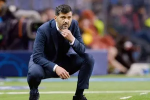 HLV Sergio Conceicao lo ngại Porto sẽ gặp khó trước một Chelsea đã cảnh giác. Ảnh: Getty Images 