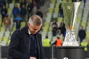HLV Ole Gunnar Solskjaer chưa thể giành được danh hiệu đầu tiên. Ảnh: Getty Images