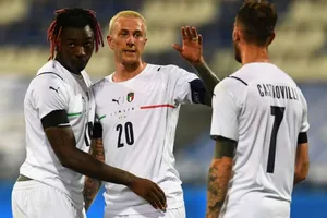 Federico Bernadeschi (giữa) gần như đã đảm bảo cho mình vị trí chính thức.