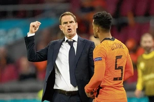Sự tự tin của HLV Frank de Boer đang tăng theo những màn trình diễn ấn tượng của Hà Lan.