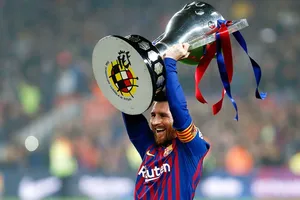 Lionel Messi lần đầu vô địch La Liga với tư cách đội trưởng Barca mùa 2018-2019, và cũng là cuối cùng của anh.