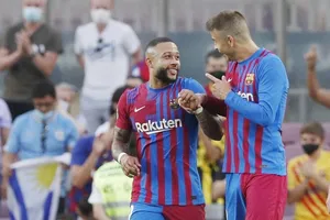 Memphis Depay cho thấy đag hòa nhập rất nhanh ở Barcelona. 