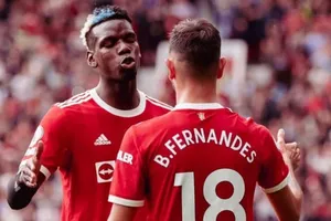 Paul Pogba bùng nổ để hợp cùng Bruno Fernandes giúp hàng công Quỷ đỏ khởi sắc. Ảnh: Getty Images