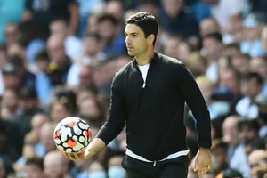 HLV Mikel Arteta cảm nhận rõ tương lai đang trở nên bất ổn. Ảnh: Getty Images