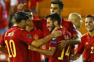 Tây Ban Nha đã có chiến thắng kịp lúc để giải tỏa áp lực. Ảnh: Getty Images