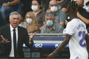 HLV Carlo Ancelotti và Real chưa thể tìm lại cảm giác chiến thắng sau thất bại tại Espanyol.