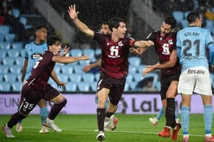 Sociedad tiếp tục bay cao để trở lại ngôi đầu.