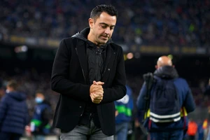 HLV Xavi Hernandez liệu sẽ là tốt trước hoản cảnh này?