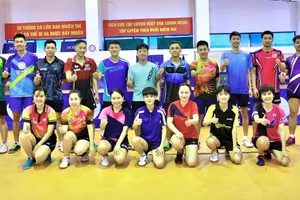 Các tay vợt của đội tuyển quốc gia chuẩn bị bước vào lượt đấu nội bộ. Ảnh: TIẾN HÙNG