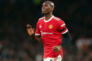 Paul Pogba và quả đầu trọc lạ mắt kể từ khi trở lại sau 3 tháng chấn thương.
