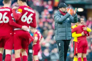 HLV Jurgen Klopp vẫn cần sự tỉnh táo trong thời điểm quyết định. Ảnh: Getty Images