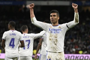 Casemiro giúp Real khởi đầu chiến thắng và áp sát hơn chức vô địch.