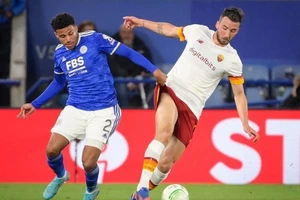 Leicester và AS Roma bất phân thắng bại. 