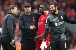 HLV Jurgen Klopp và các học trò đón nhận thất bại khá nhẹ nhàng. Ảnh: Getty Images 