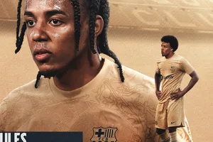 Barcelona hôm thứ năm xác nhận ký kết với trung vệ Jules Kounde từ Sevilla.