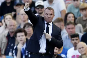HLV Brendan Rodgers liệu sẽ chia tay trong đồng thuận hay chờ nhận tiền sa thải?