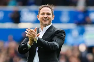 HLV Frank Lampard nhẹ nhõm khi cuối cùng cũng được tận hưởng chiến thắng. Ảnh: Getty Images