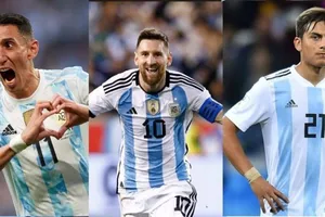 Lionel Messi bên cạnh Angel Di Maria và Paulo Dybala đang là nguồn cảm hứng của tuyển Argentina.