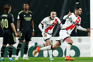 Rayo xứng đáng có chiến thắng thứ 2 trong 21 lần đối đầu Real Madrid.