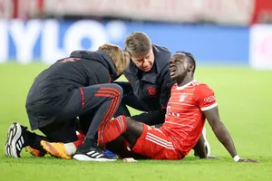 Sadio Mane đang phải lo lắng chờ biết kết quả chẩn đoán mới nhất về chấn thương.