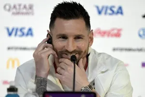 Lionel Messi khá vui vẻ và thoải mái trong buổi họp báo mới nhất.