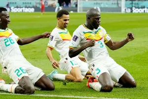 Senegal trở thành đại diện châu Phi đầu tiên góp mặt ở vòng 1/8 World Cup kể từ năm 2014.