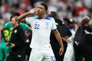 Jude Bellingham xuất sắc, nhưng 120 triệu EUR cho cầu thủ tiềm năng thật khó thuyết phục Real Madrid. 