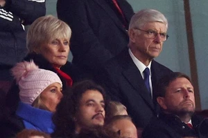 Arsene Wenger xứng đáng nhận được chào đón như một huyền thoại.