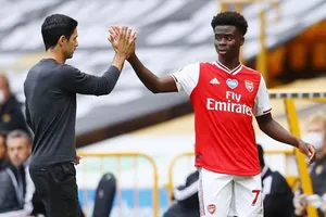HLV Mikel Arteta xem Bukayo Saka là niềm hy vọng trong hiện tại và cả tương lai của Arsenal.