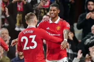 Luke Shaw và Marcus Rashford đang tỏa sáng dưới bàn tay nhào nặn của Ten Hag.
