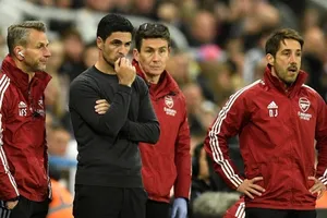 Mikel Arteta hiểu hơn ai hết cảm giác bị người hâm mộ quay lưng.