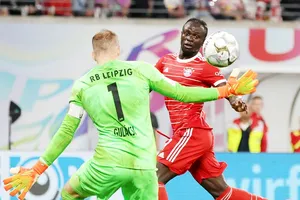 Sadio Mane trở lại sẽ giúp Bayern tấn công còn nguy hiểm hơn so với lượt đi.