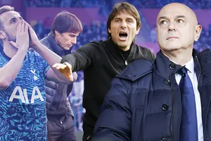 HLV Antonio Conte có vẻ đang thúc ép Ban lãnh đạo Tottenham ra quyết định sa thải ông.