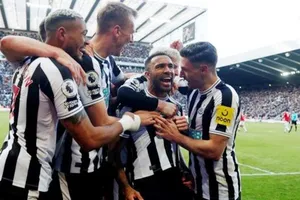 Cầu thủ chủ nhà đầy phấn khích với chiến thắng mang tính phục thù trước Man.United.