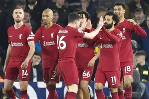 Mohamed Salah ghi 2 bàn giúp Liverpool giành chiến thắng đậm đà 6-1 trên sân Leeds United.