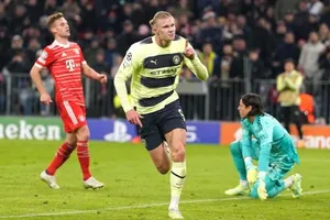 Erling Haaland ghi bàn thứ 48 trong mùa giải, giúp Man.City hòa 1-1 trên sân Bayern Munich trong trận tứ kết lượt về.