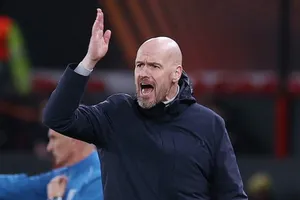 HLV Erik ten Hag rất tức giận khi chứng kiến tinh thần rệu rã của Man.United.