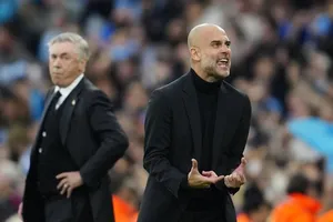 HLV Pep Guardiola tự tin Man.City giờ có thể nghĩ về “cú ăn ba” thần thánh.