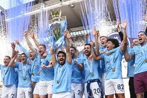 Lễ ăn mừng chức vô địch Premier League của Man.City.