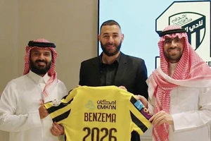 Tiền đạo kỳ cựu Karim Benzema đã ký hợp đồng với Al Ittihad, tân vô địch Saudi Pro League.