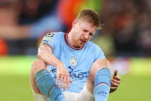 Kevin De Bruyne thất vọng khi chấn thương trở nặng ở thời điểm quan trọng nhất.