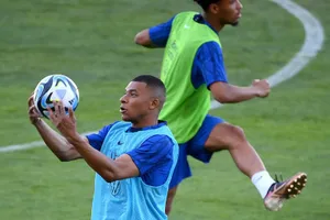 Kylian Mbappe hiện đang tập trung thi đấu cho tuyển Pháp tại vòng loại Euro 2024.